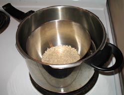 Make Rice Using a Pressure Cooker!!!